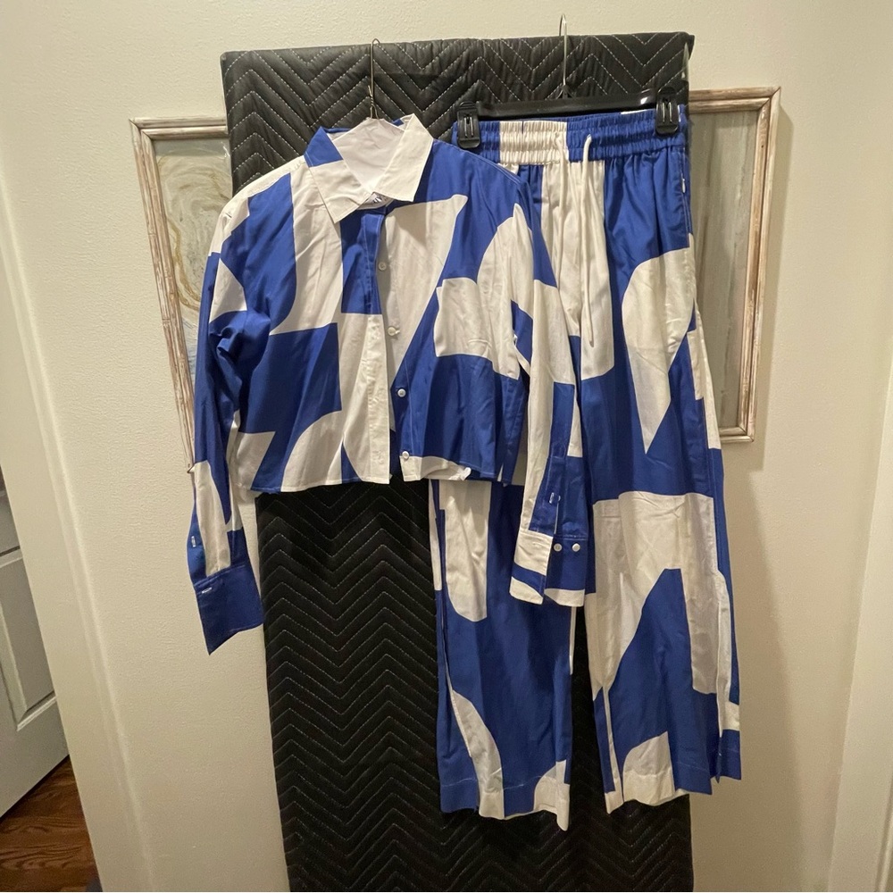 FRAME Blue and White set